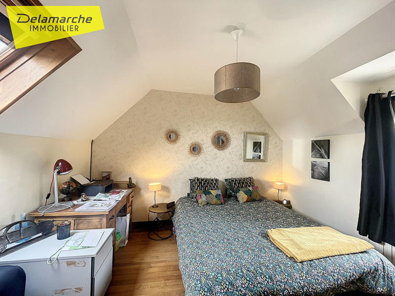 Maison - 208 m² - 9 pièces