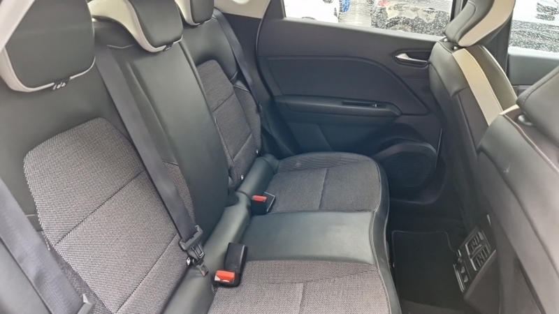 Renault Captur E-Tech Plug-In 160 Intens