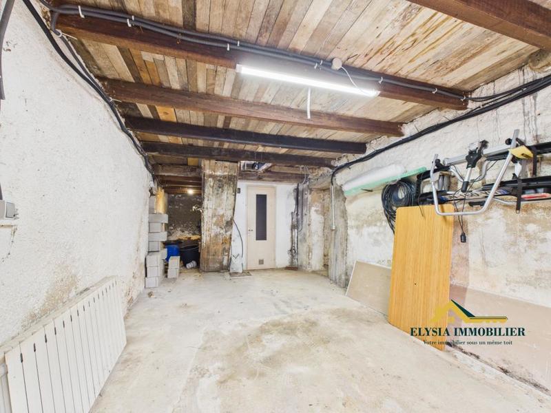 Maison - 231 m² - 2 pièces