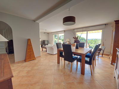 Maison - 173 m² - 6 pièces