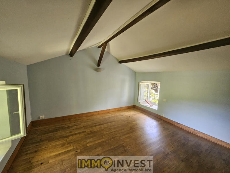 Propriété - 195 m² - 10 pièces