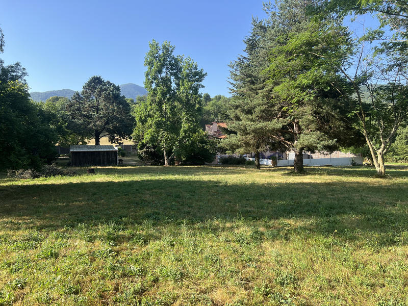 Maison - 276 m² - 9 pièces