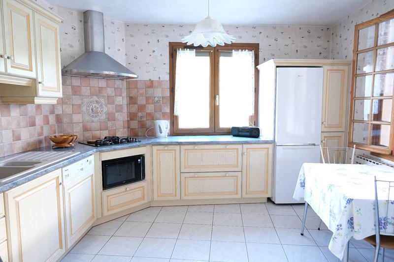 Maison - 175 m² - 8 pièces