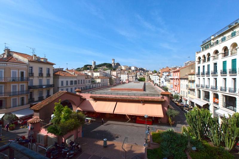 Appartement - 101 m² - 6 pièces