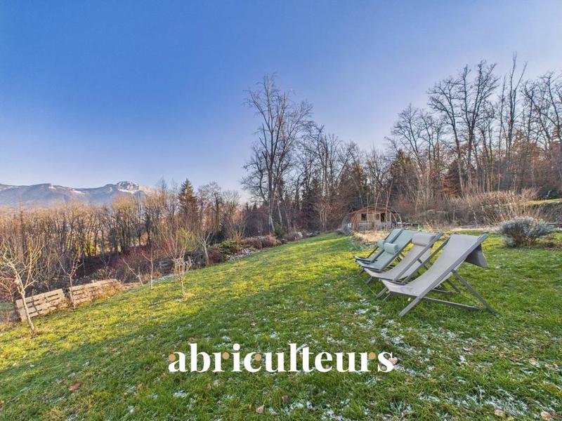 Propriété - 433 m² - 16 pièces