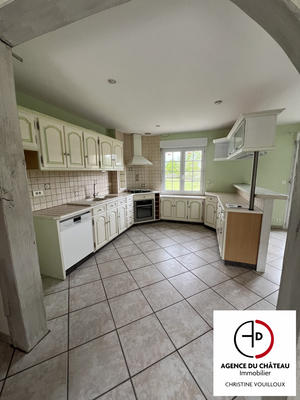 Maison traditionnelle - 150 m² - 5 pièces