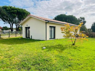 Maison - 103 m² - 4 pièces