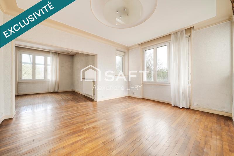 Maison - 250 m² - 8 pièces