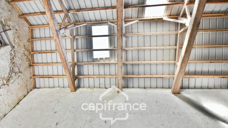 Hangar - 592 m² - 5 pièces