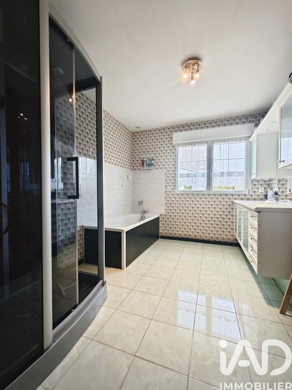 Maison - 168 m² - 7 pièces