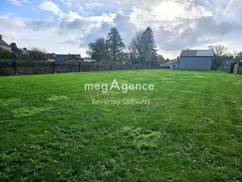 Terrain constructible - 1 809 m²