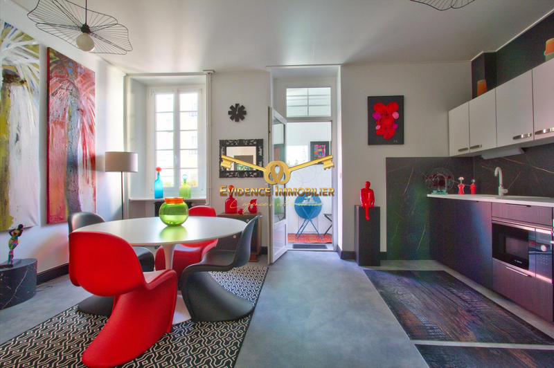 Appartement - 110 m² - 3 pièces