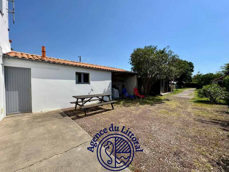 Maison - 210 m² - 8 pièces