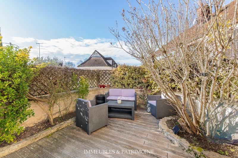 Maison - 194 m² - 6 pièces