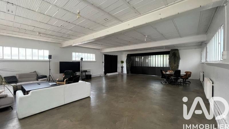 Loft - 245 m² - 5 pièces