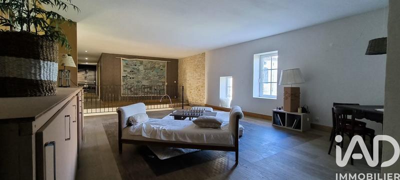 Maison - 1 022 m² - 15 pièces