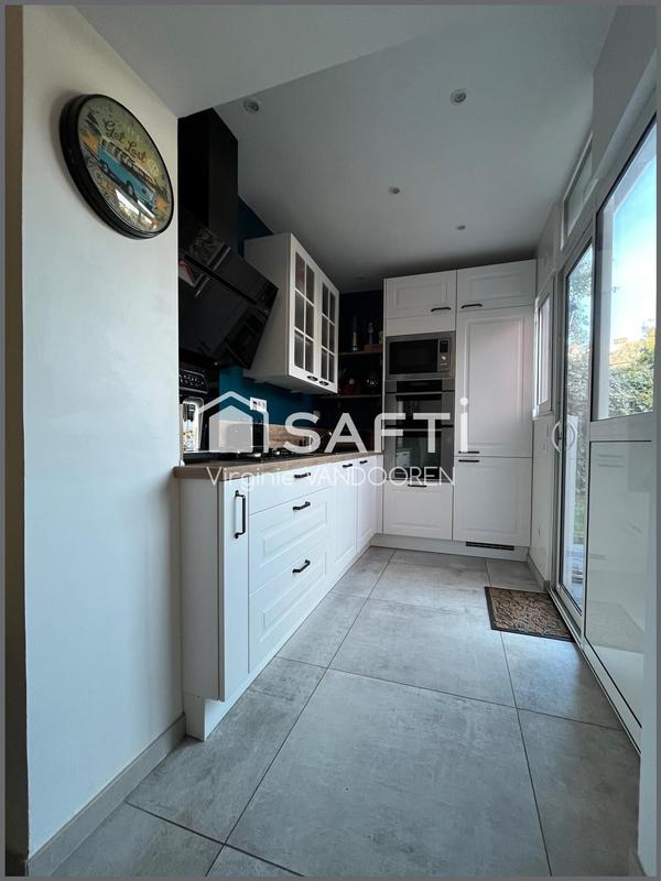 Maison - 98 m² - 5 pièces