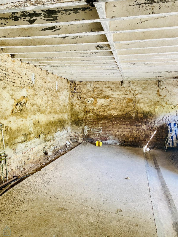 Maison - 90 m² - 2 pièces