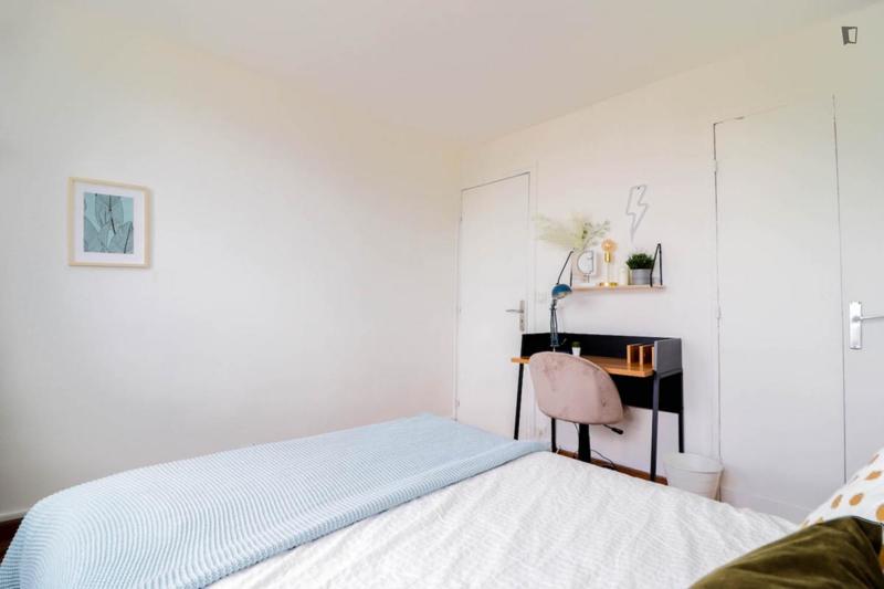 Chambre - 10 m² - 4 pièces