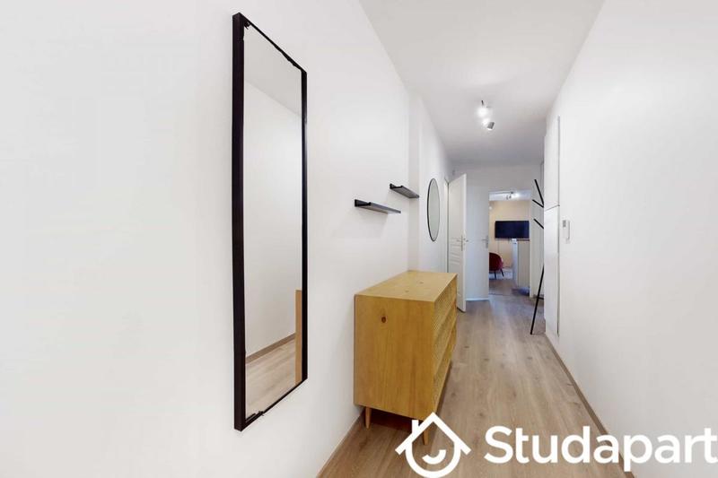 Chambre - 10 m² - 1 pièce