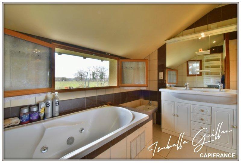 Longère - 160 m² - 8 pièces