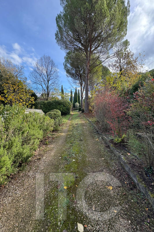 Villa - 210 m² - 7 pièces