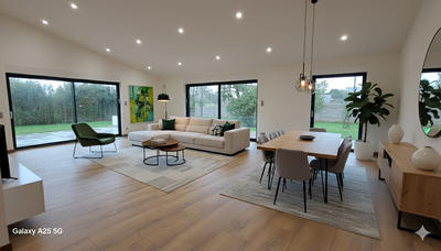 Maison - 140 m² - 5 pièces