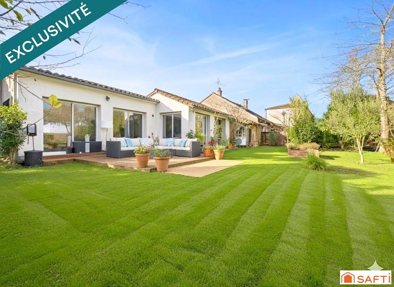 Maison - 210 m² - 8 pièces