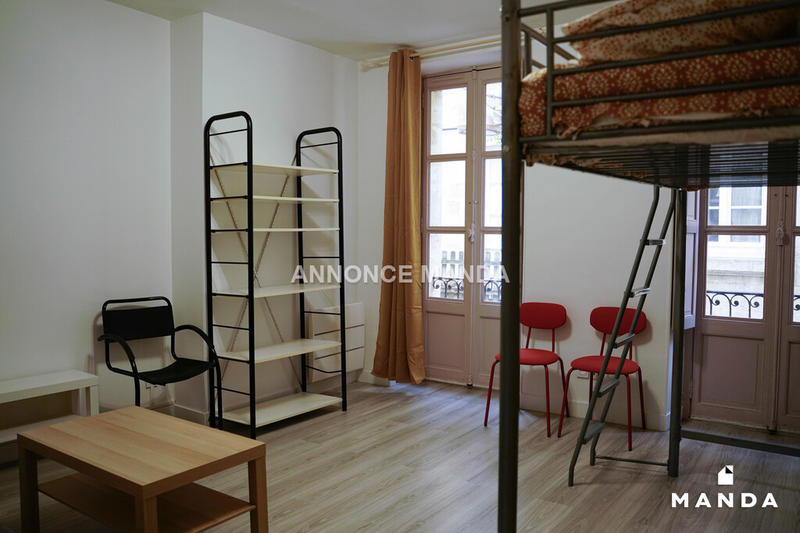 Studio - 27 m² - 1 pièce