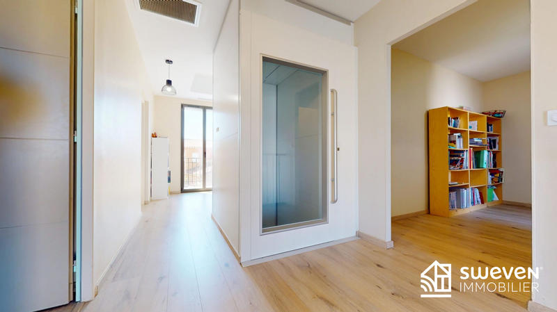 Villa - 255 m² - 7 pièces