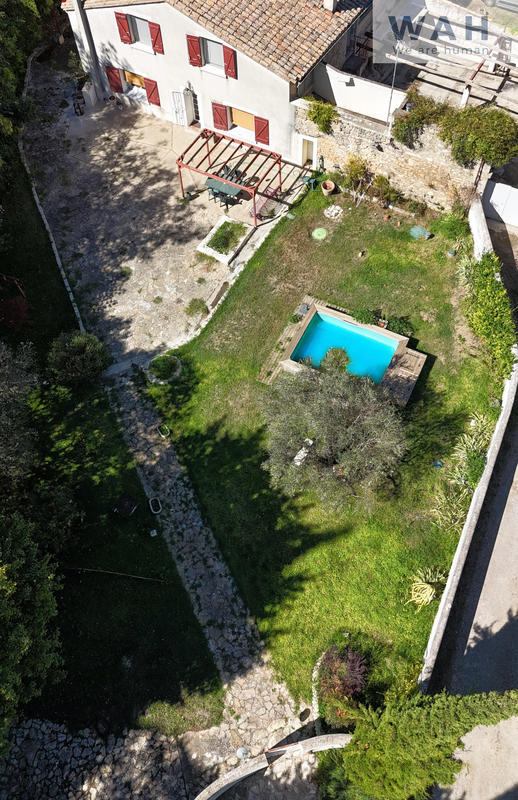 Maison - 165 m² - 7 pièces