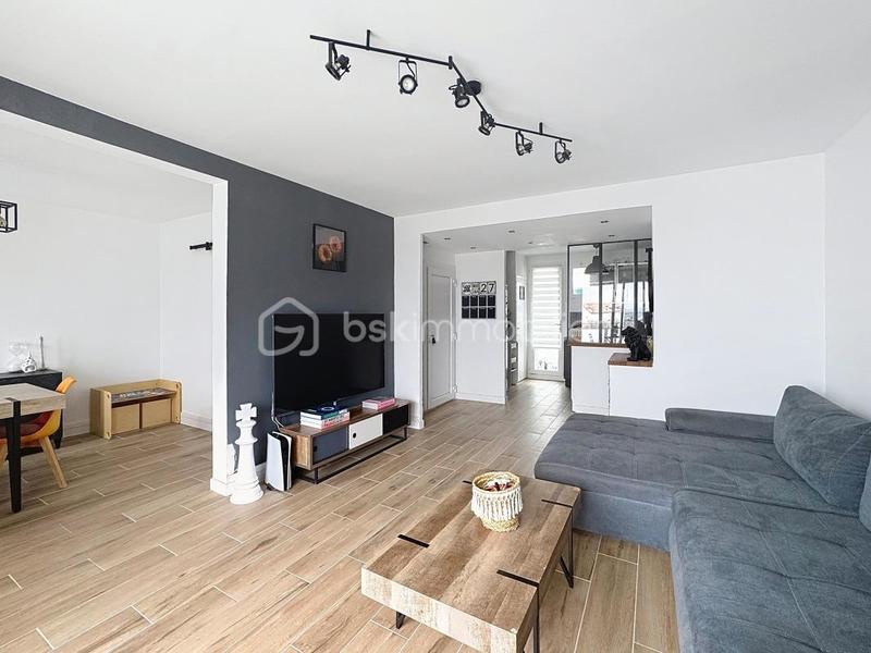 Appartement - 70 m² - 4 pièces