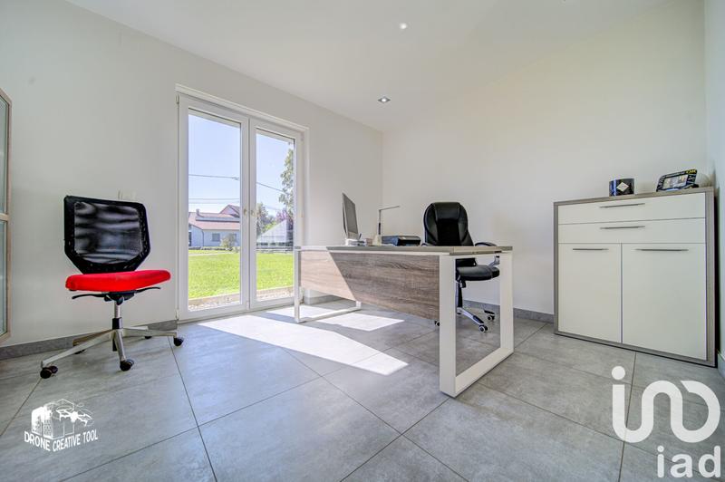 Maison - 271 m² - 5 pièces