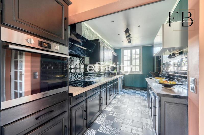 Maison - 150 m² - 7 pièces