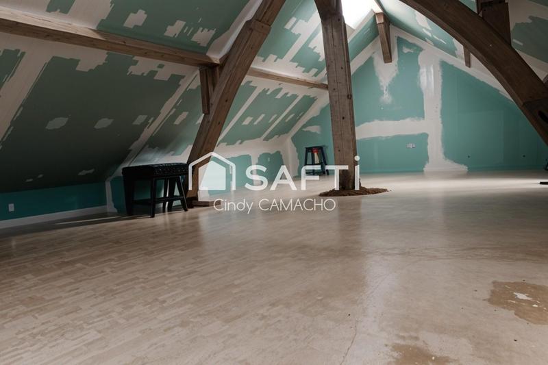 Maison - 80 m² - 8 pièces