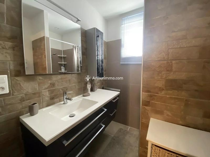 Maison - 98 m² - 3 pièces