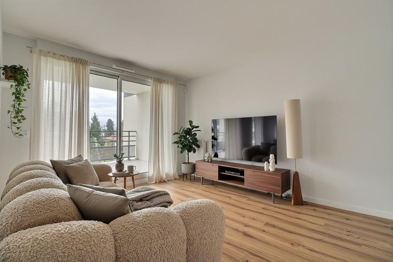 Appartement - 67 m² - 3 pièces