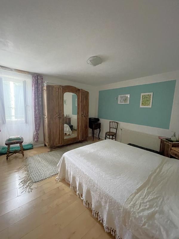 Maison - 278 m² - 10 pièces