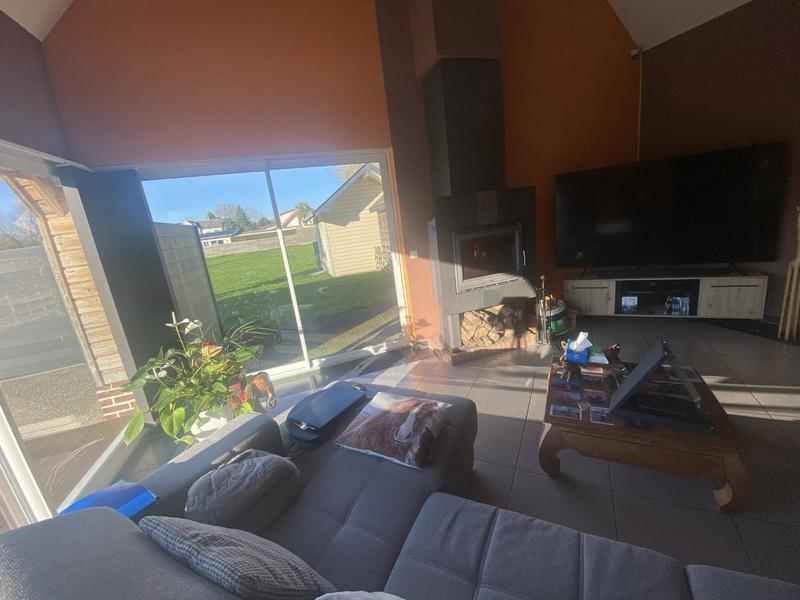 Maison - 213 m² - 8 pièces