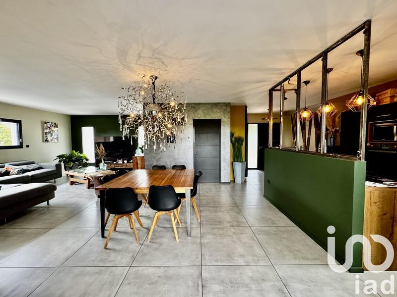 Maison - 135 m² - 5 pièces