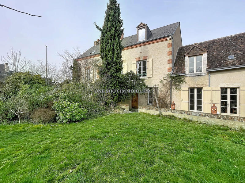 Maison ancienne - 205 m² - 7 pièces