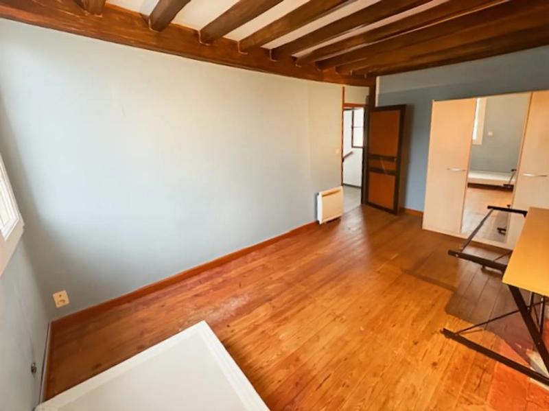 Maison - 220 m² - 6 pièces