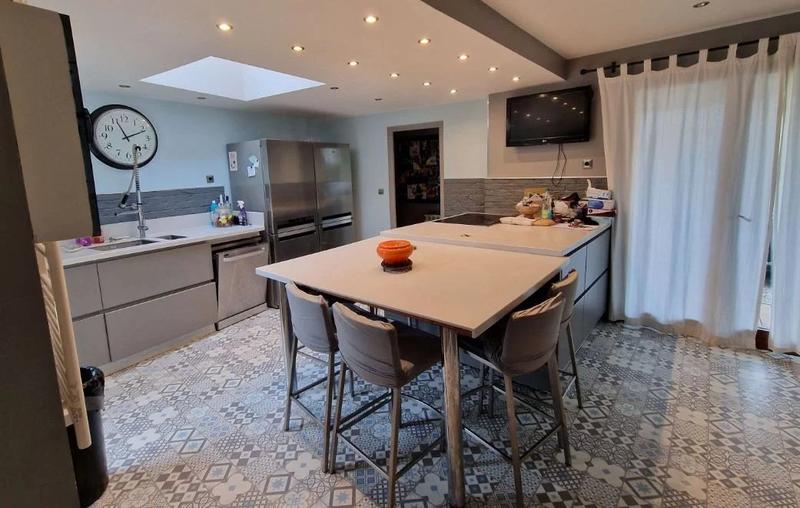 Maison - 515 m² - 7 pièces