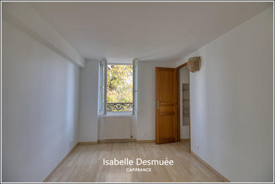 Maison - 98 m² - 5 pièces