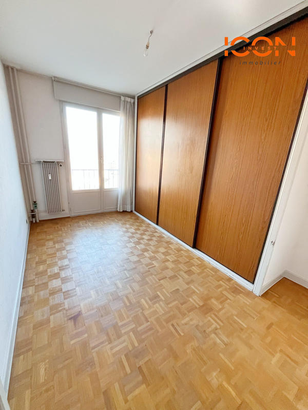 Appartement - 93 m² - 4 pièces