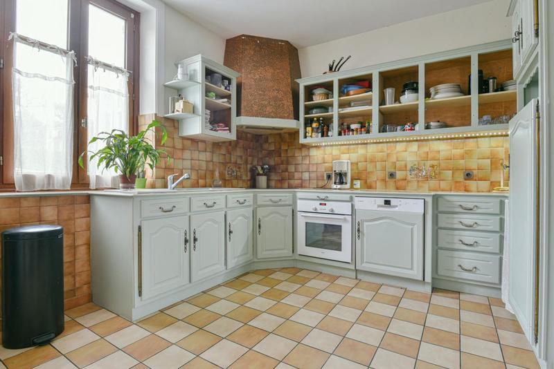 Maison - 182 m² - 8 pièces