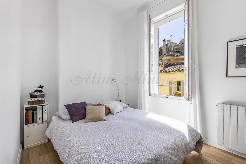 Appartement - 104 m² - 6 pièces