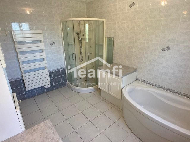 Maison - 142 m² - 5 pièces