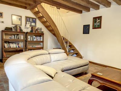 Propriété - 200 m² - 7 pièces