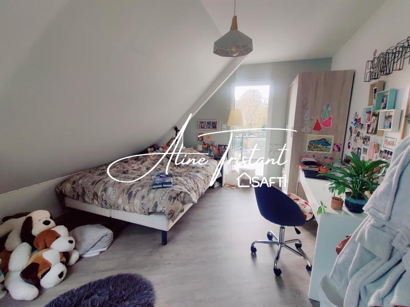 Maison - 170 m² - 8 pièces